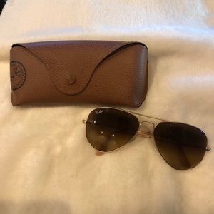 Light brown aviator Ray Ban sunglasses!